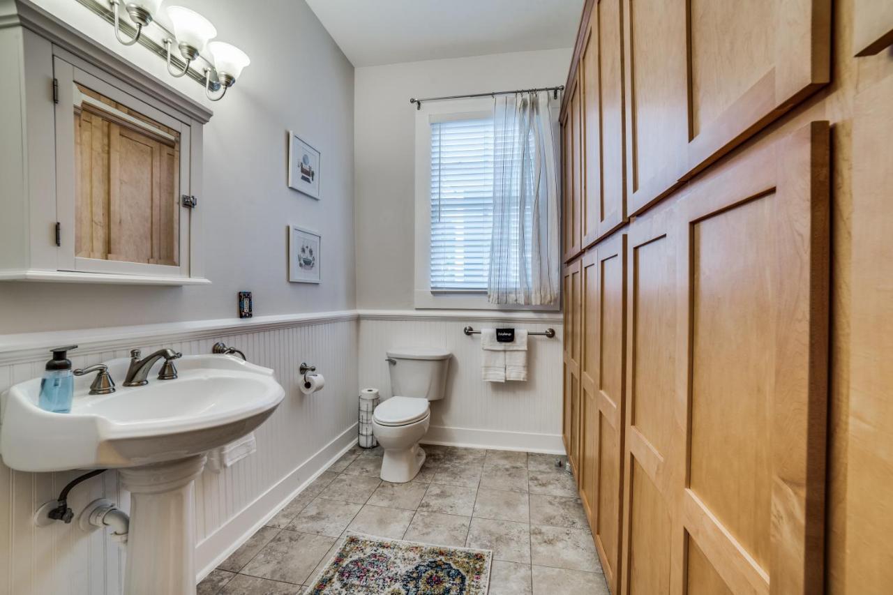 Downtown Historic 2Bdrm, Walk To Riverwalk, Alamo; Beautifully Renovated! Сан Антонио Екстериор снимка